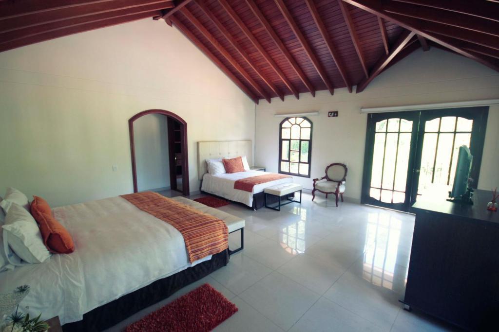 Villa de los Angeles Medellín Habitación foto